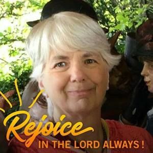 Meet your Posher, Debbie